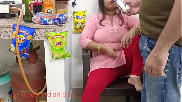 Toko Mumbai Rayu Wanita Miskin Untuk Pinjam Film Panas Dengan Suara Hindi