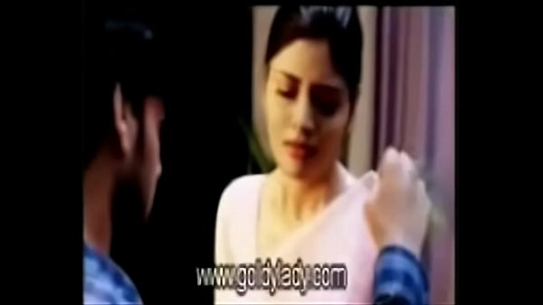 Bidadari Seksi Abhishek Yang Menggoda
