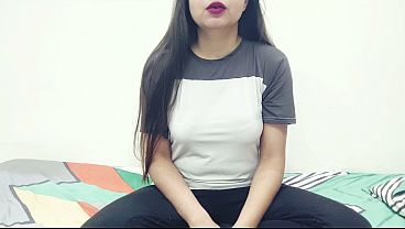 Gerakan Saara Yang Menggoda Membuat Sang Kakak Tiri Lupa Pacarnya Sendiri.