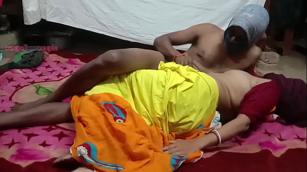 Sensual Bhabhi India Digodaik Oleh Adik Ipar || Adegan Panas Terbaik Pasangan Benggala