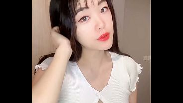 Macy試身室火辣賀歲 黑色旗袍下的慾望解放 香港av女郎macy Chan情慾自主實戰 粵語呻吟挑動感官