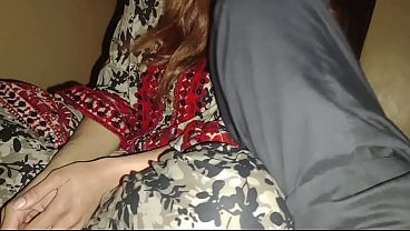 Adik Tiri Dan Kakak Tiri Berciuman Mesra Di Kamar