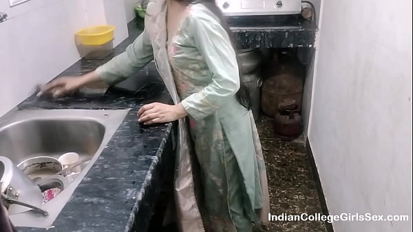 Bokep India: Bhabhi Mesum Di Dapur Digencet Devar Dengan Suara Senggama Hindi
