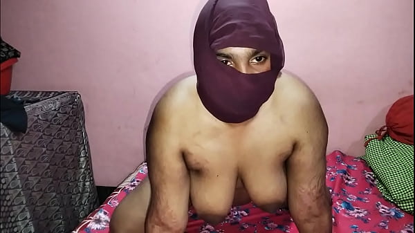 Mua Ganteng Ngentot Klien Model India Seksi Habis-habisan Di Rumah, Suara Erangnya Bikin Greng!