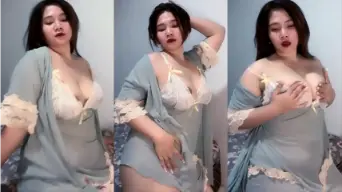 Febby Cantik Montok Remas Payudara Seksi Di Mangolive