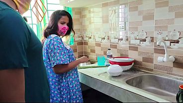 Bhabhi Kesepian Ngasih Kontolnya Ke Devar, Panas Banget!