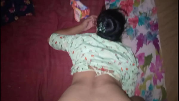 Buka Dong Paha Desi, Biar Gua Bisa Main Dari Belakang.
