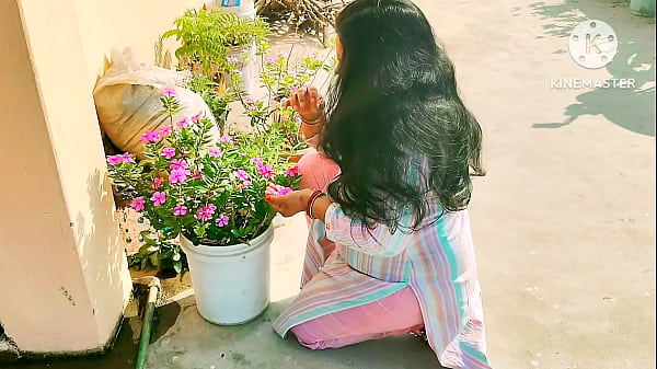 Desi Bhabhi Ngentot Dengan Suara Hindi Yang Menggairahkan