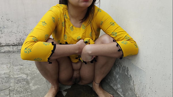 Ngentot Di Luar Sambil Pipis, Gaji Gedein, Semua Gua Kasih, Video Bokep Hindi Ngomong Kotor Hd.