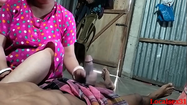 Bhabhi Digoyang Habis-habisan Di Kamar Mandi