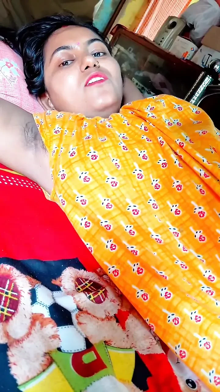 Share A Bed With My Stepsister After A Rainy Day