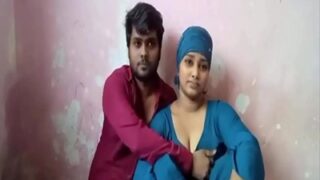 Seorang Pria Horny Ngewe Pacar Bangladeshi-nya Yang Punya Bokong Gede