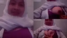 Sma Hijab Toge Di Toilet Sekolah, Mulus Banget Dijilat Sampai Basah.