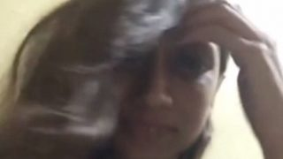 Video Cewek Kuliahan Perawan India Buka Baju, Nampilin Toket Polos