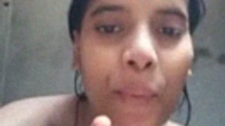 Video Mandi Bugil Cewek Desa Seksi, Sange Banget.