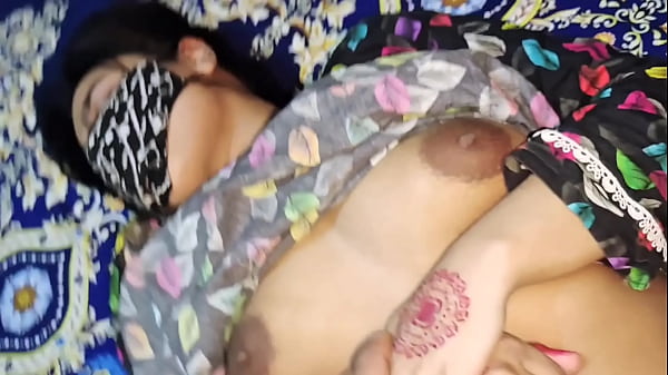Ibu Tiriku Ngajarin Aku Soal Seks, Dirty Talk Hindi, Moaning, Dan Ngewe Liar.