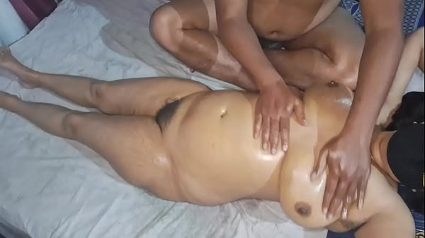Bhabhi India Panas Pijat Bugil Full, Siap Digoyang.