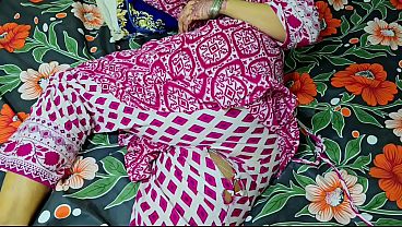 Ibu Tiri Celana Sobek, Anak Tiri Ngewe Memek Ibu Tiri Sampai Nungging.