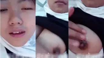 Jilbab Putih Nempel Di Badan, Anak Sma Goyang Di Ometv Bikin Makin Greget.