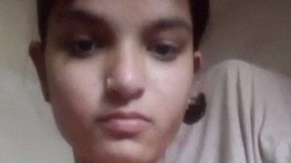 Selfie Telanjang Desi, Cantik Desa Bikin Makin Liar.