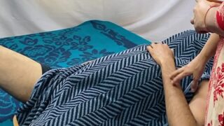 Video Mesum Desi, Ibu Jalang Nungging Di Atas Kontol Pagi Anaknya Sendiri