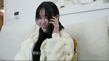 Korea – Cewek Lajang Yang Jebak Tukang Servis Di Antara Pahanya.