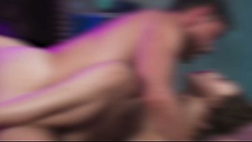 Video Dewasa – Cewek Rusia Seksi Berambut Hitam Pakai Stoking Jaring Nikmatin Kontol Besar Di Semua Posisi Erotis