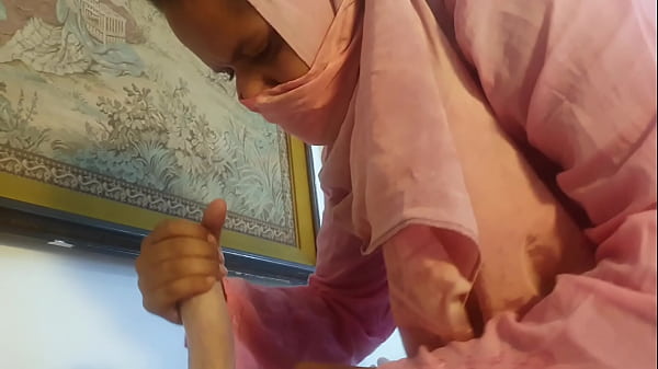 Desi Cewek Lagi Dapet Pijat Beda Kasta, Basah Banget