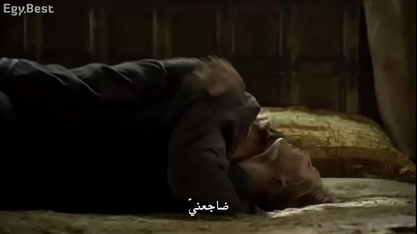 Adegan Mesra Di Serial Camelot S01e09 Yang Diterjemahkan Ke Bahasa Arab Bikin Makin Panas Dan Basah.