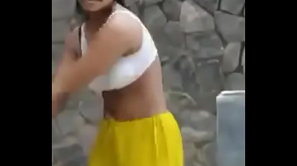 Tarian Panas Desi Yang Bikin Ngilu Dan Basah