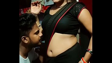 Desi Bhabhi Saree Navel Romantis Bikin Makin Greget