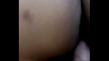 سكس عربي نار وملتهب، شرموطة طيزها ضخمة تركب زب عشيقها السعودي بقوة ونيك جامد جديد