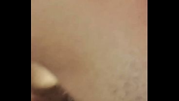 سعودي متلذذ يشوف مرته تنرنح قدامه وهو يتفرج على سكس عرب نار، دياثة نار.
