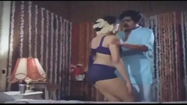 Pembantu India Siap Digaruk, Badan Montok Mengundang Nafsu