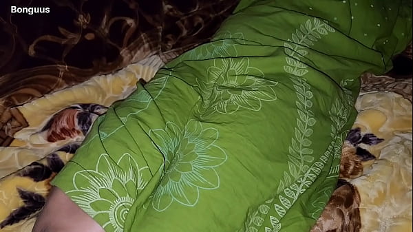 Ibu Rumah Tangga Seksi Digebrak Kakak Ipir Sampai Muncrat Di Dalam Memek