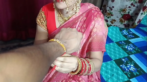 सौतेली बहन ने राखी पर भाई को गिफ्ट में अपना बुर दिखाया, साफ हिंदी आवाज में सुनो